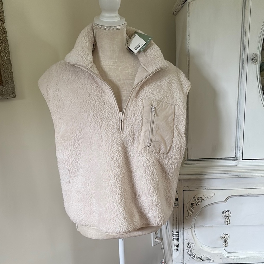 H&M Cream Fleece Vest